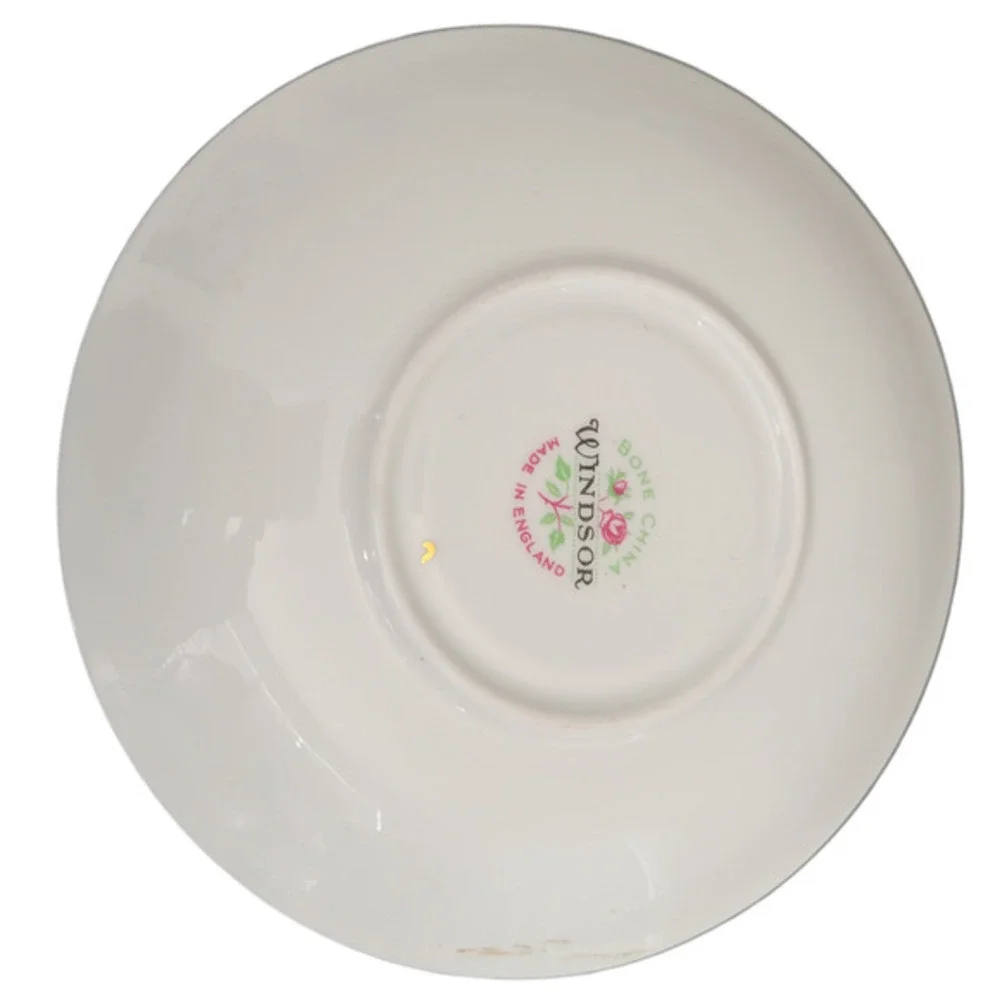 Vintage MCM 1960s Windsor Bone‎ China Tea Cup and Saucer England Gold Trim